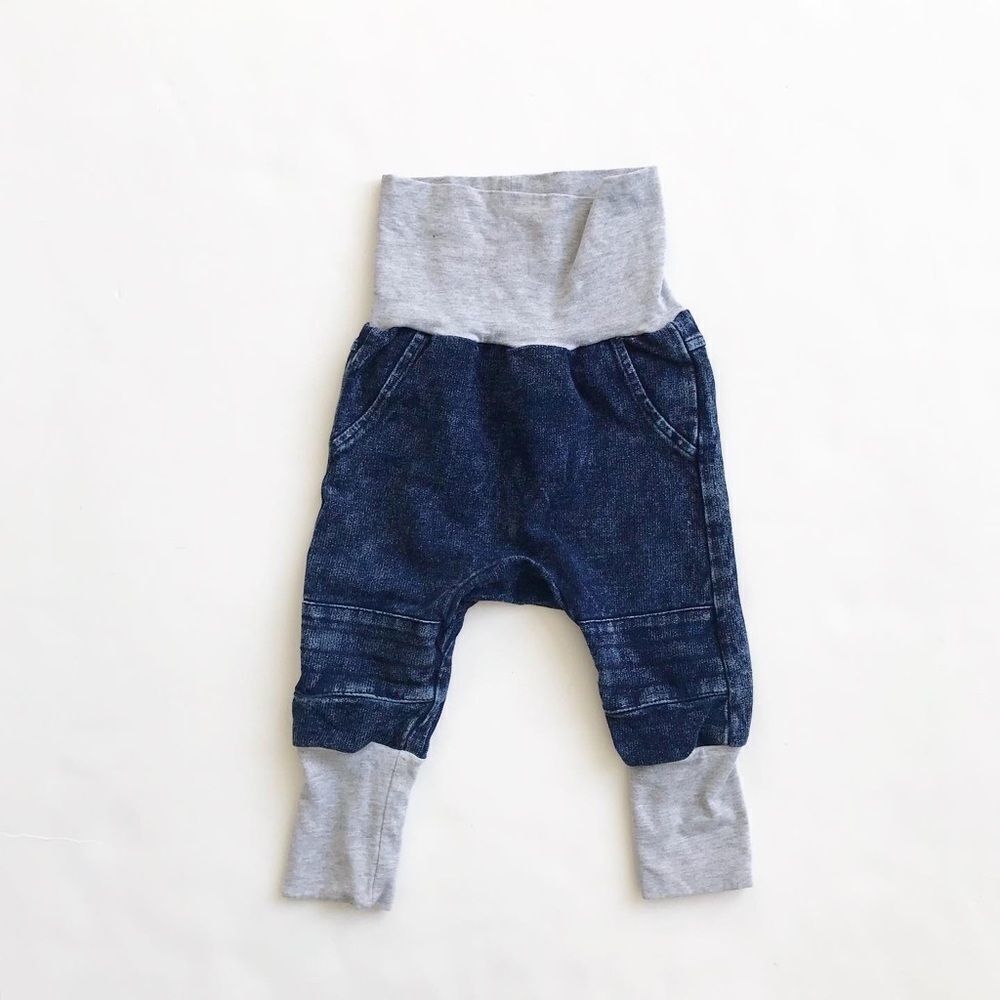 Trois Moutons acid wash motto leggings EUC 6-12m